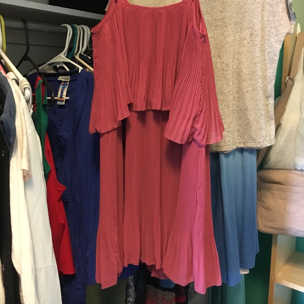 Dress - Picture 4 of 4